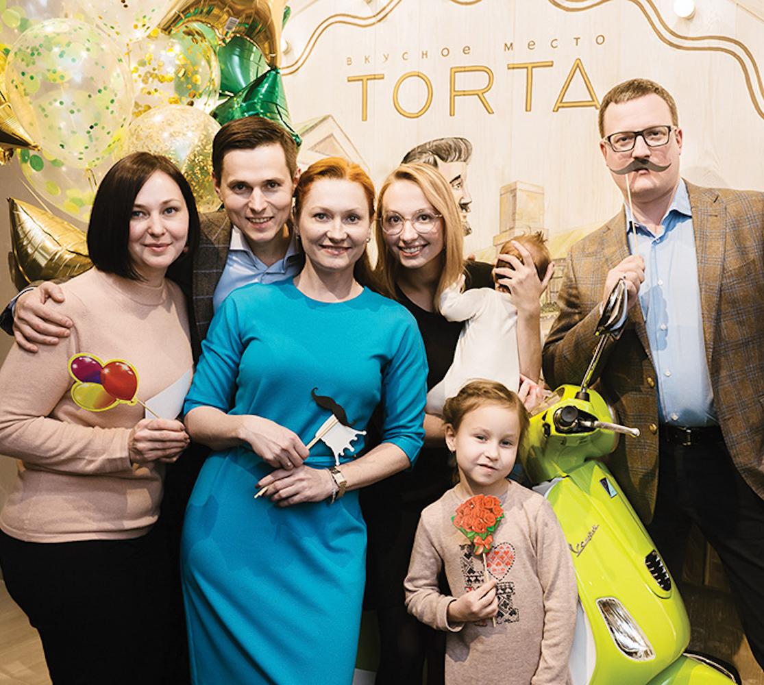 Официальное открытие кафе «TORTA»