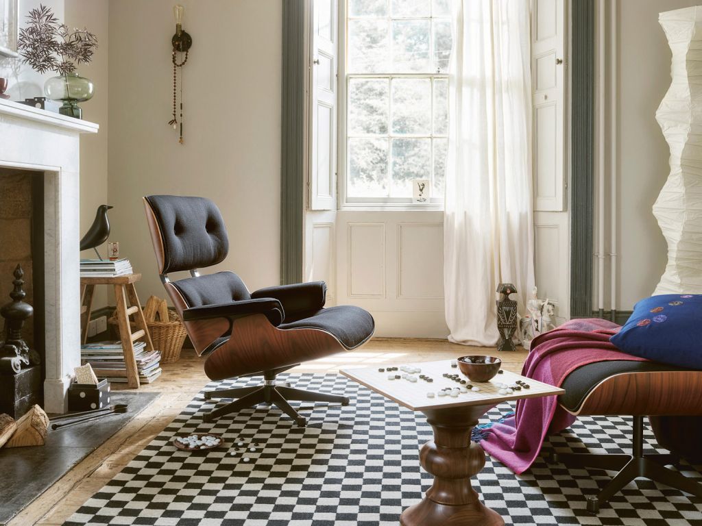 lounge-chair-twill-colour-block-blanket-dot-pillow-stool-akari-wooden-dolls-dog-1533262-b.jpg