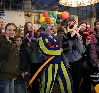 «Лампочке» два года!